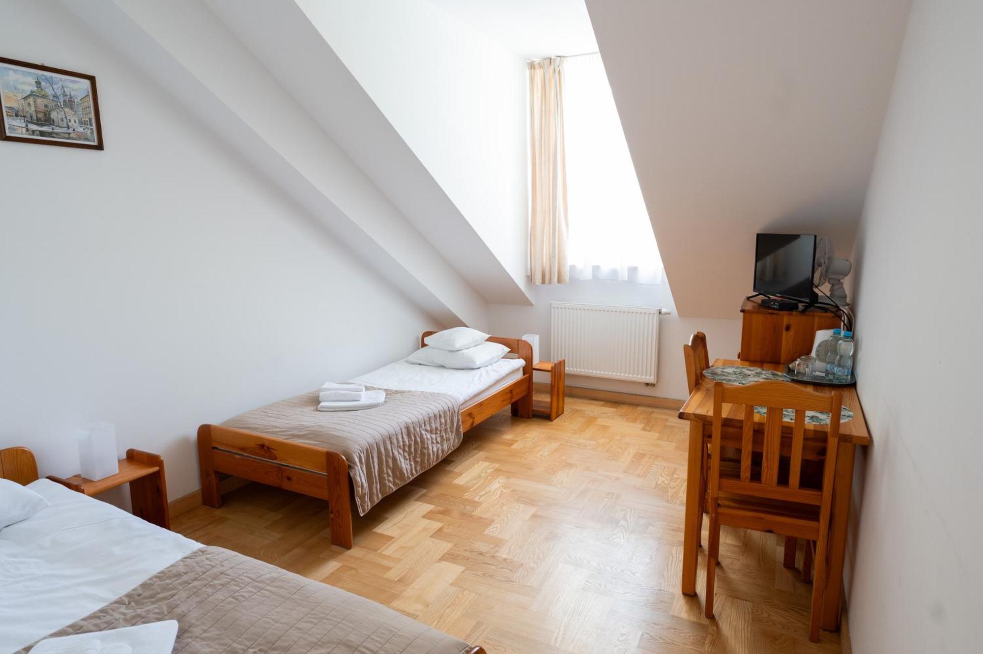 Pokoje Goscinne Dom Sw. Szymona Krakow Ngoại thất bức ảnh