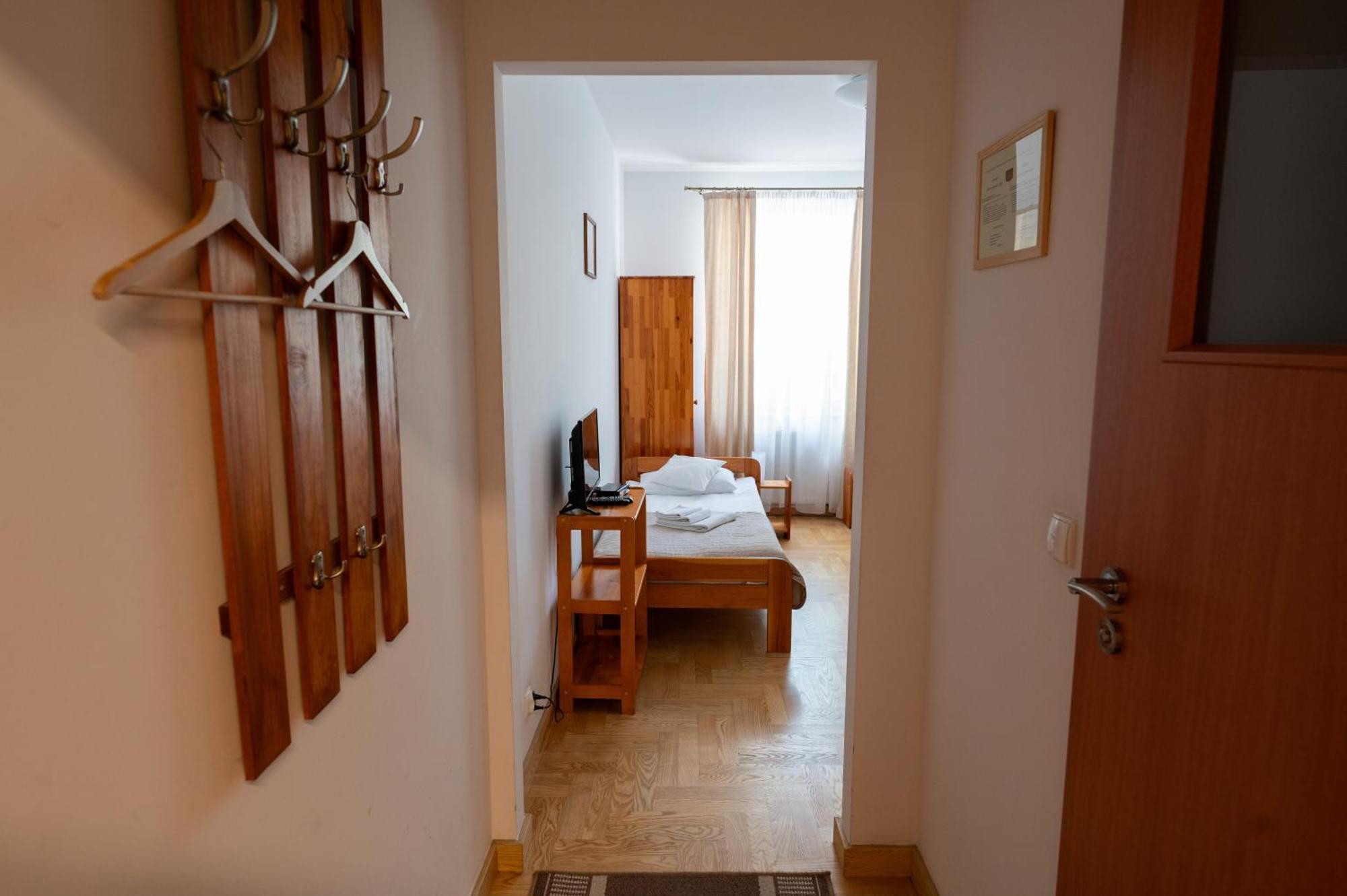 Pokoje Goscinne Dom Sw. Szymona Krakow Ngoại thất bức ảnh